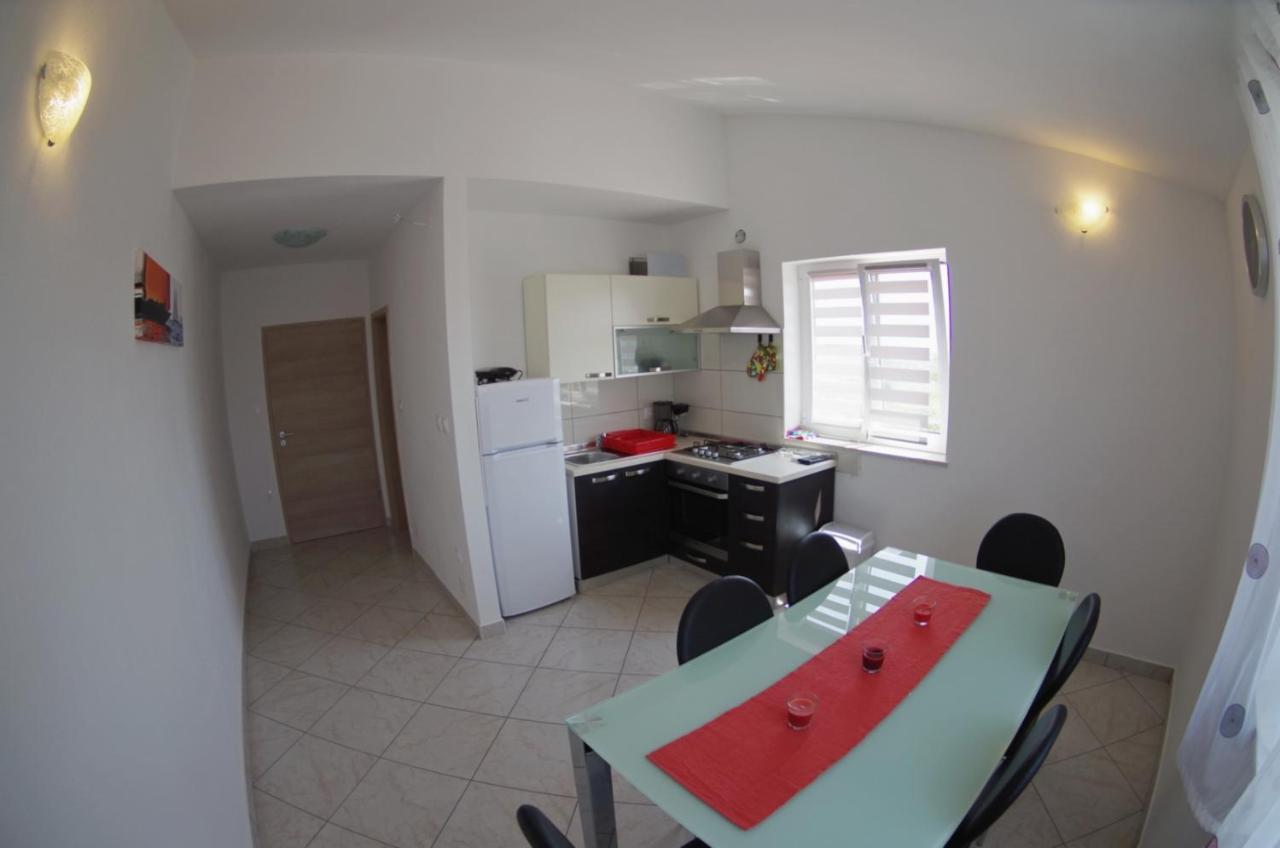 Holiday Apartments In House Sanja Rakalj Bagian luar foto