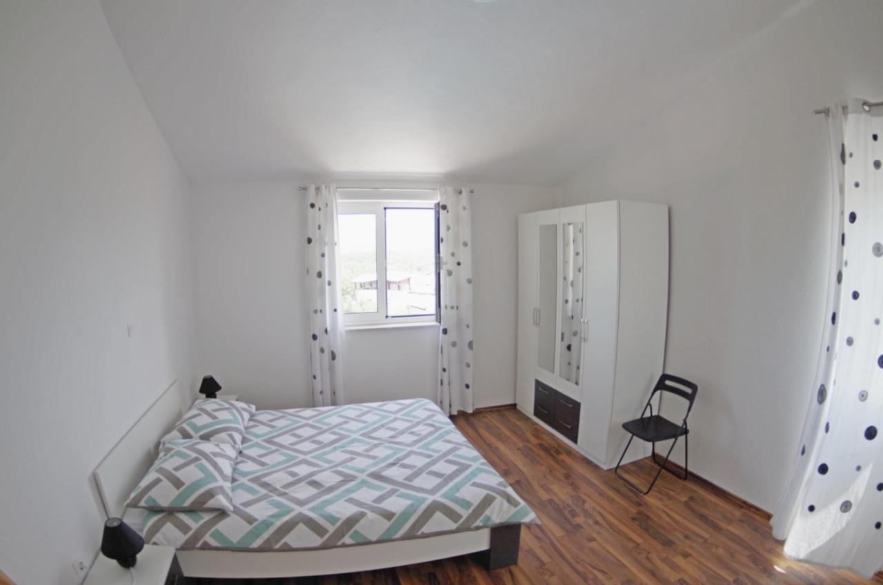 Holiday Apartments In House Sanja Rakalj Bagian luar foto
