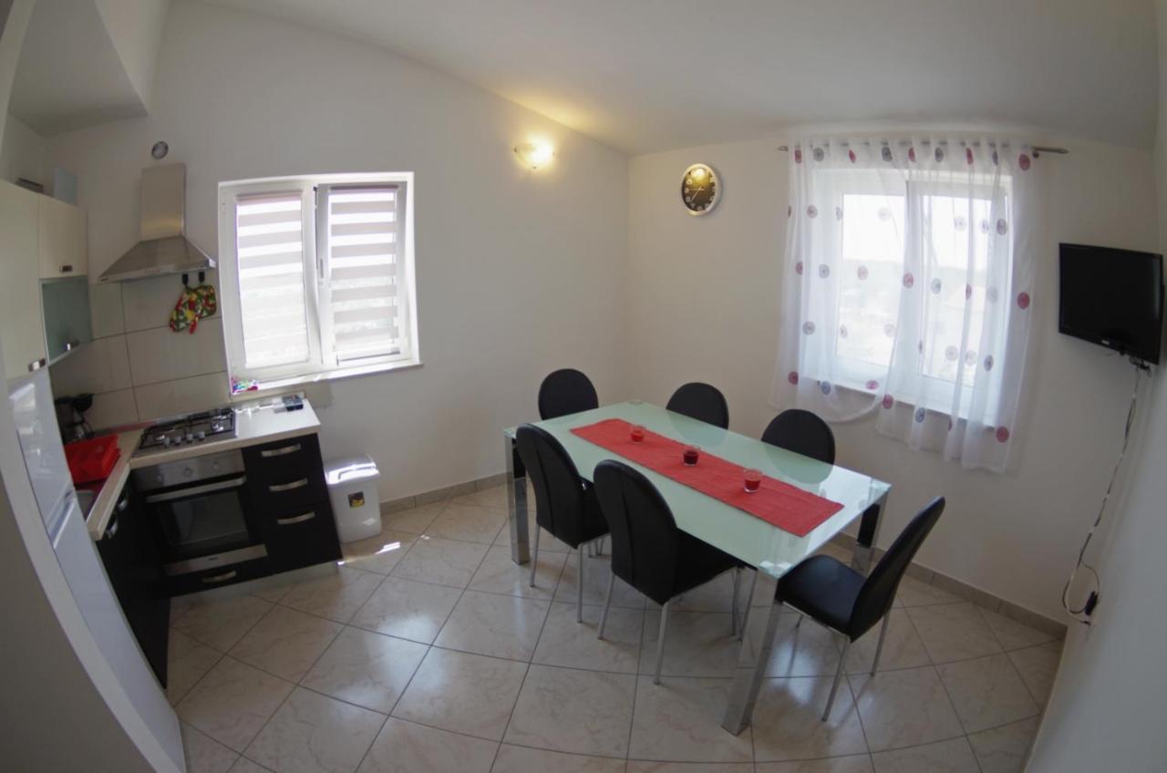Holiday Apartments In House Sanja Rakalj Bagian luar foto