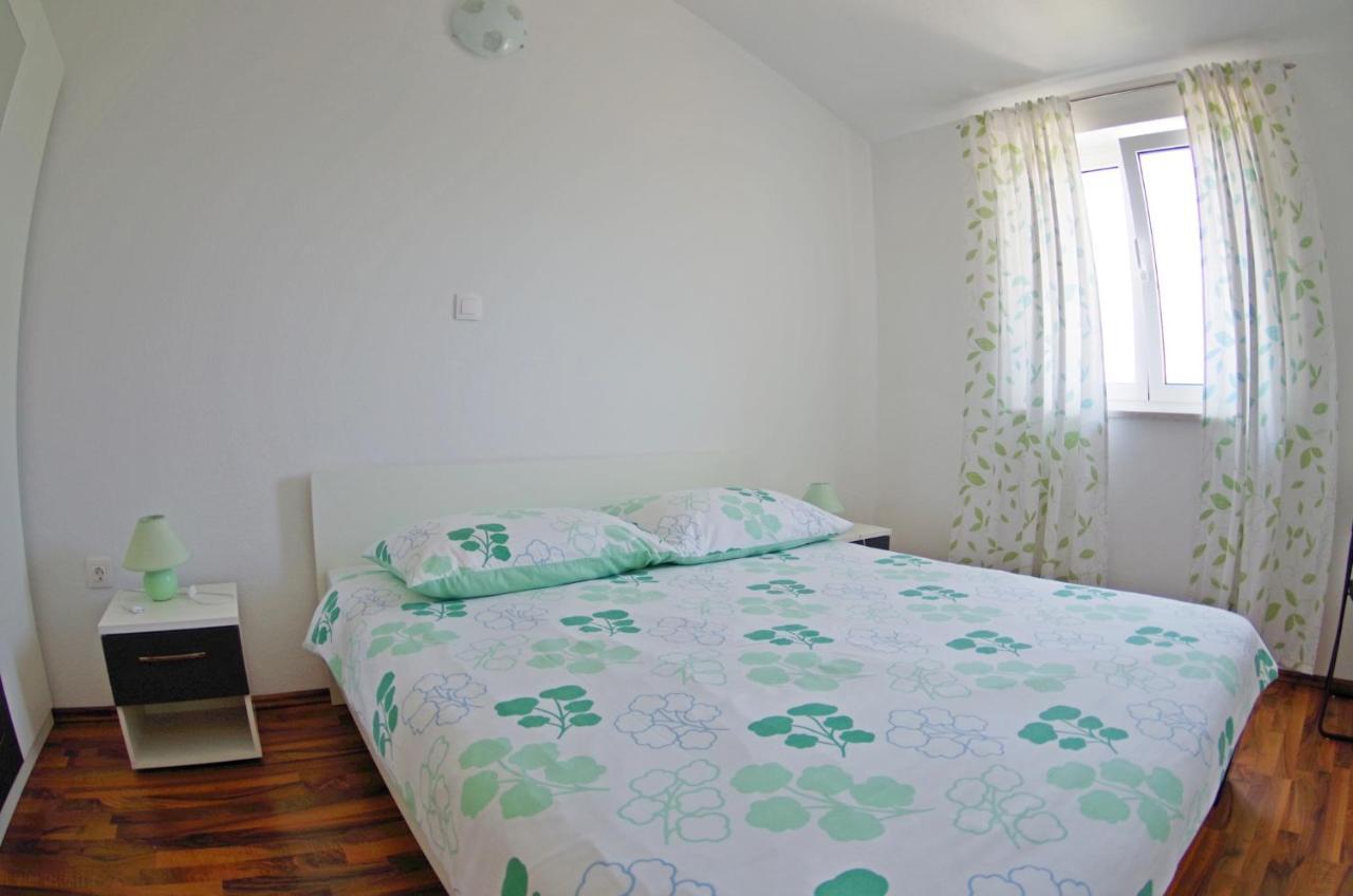 Holiday Apartments In House Sanja Rakalj Bagian luar foto