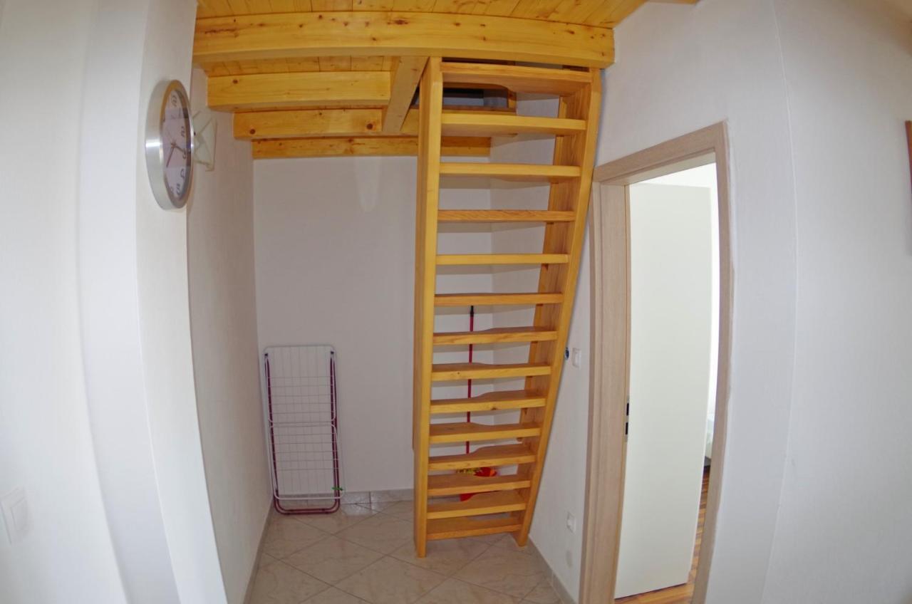 Holiday Apartments In House Sanja Rakalj Bagian luar foto