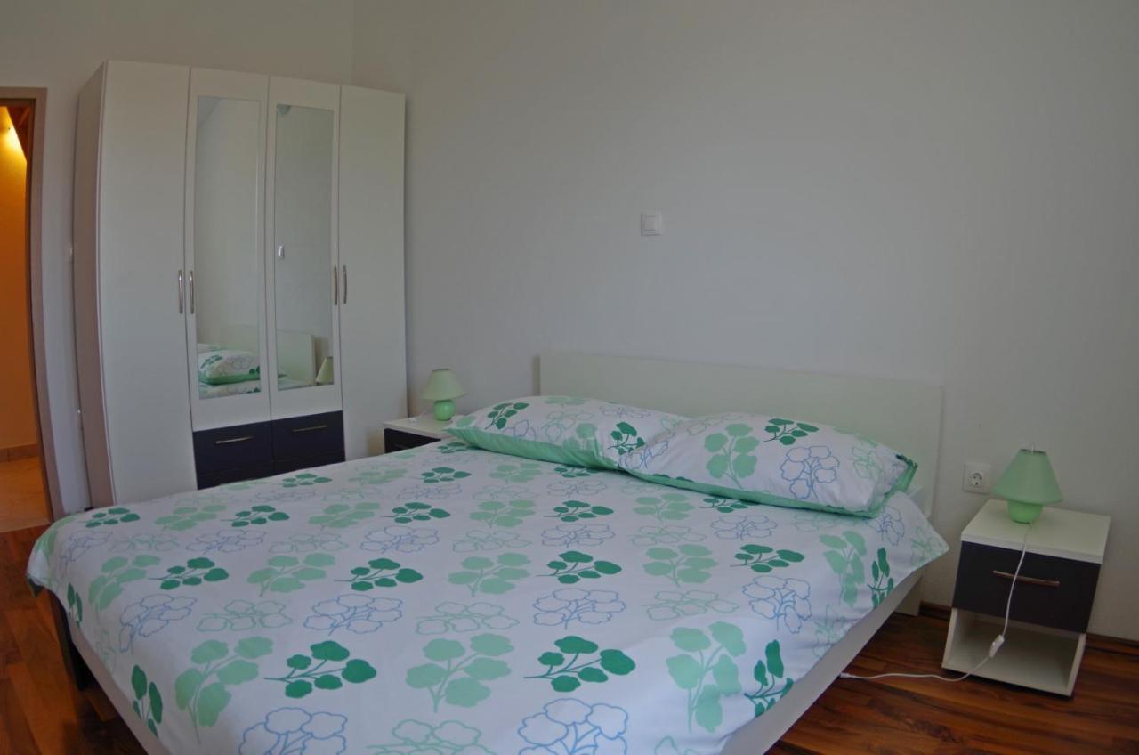 Holiday Apartments In House Sanja Rakalj Bagian luar foto
