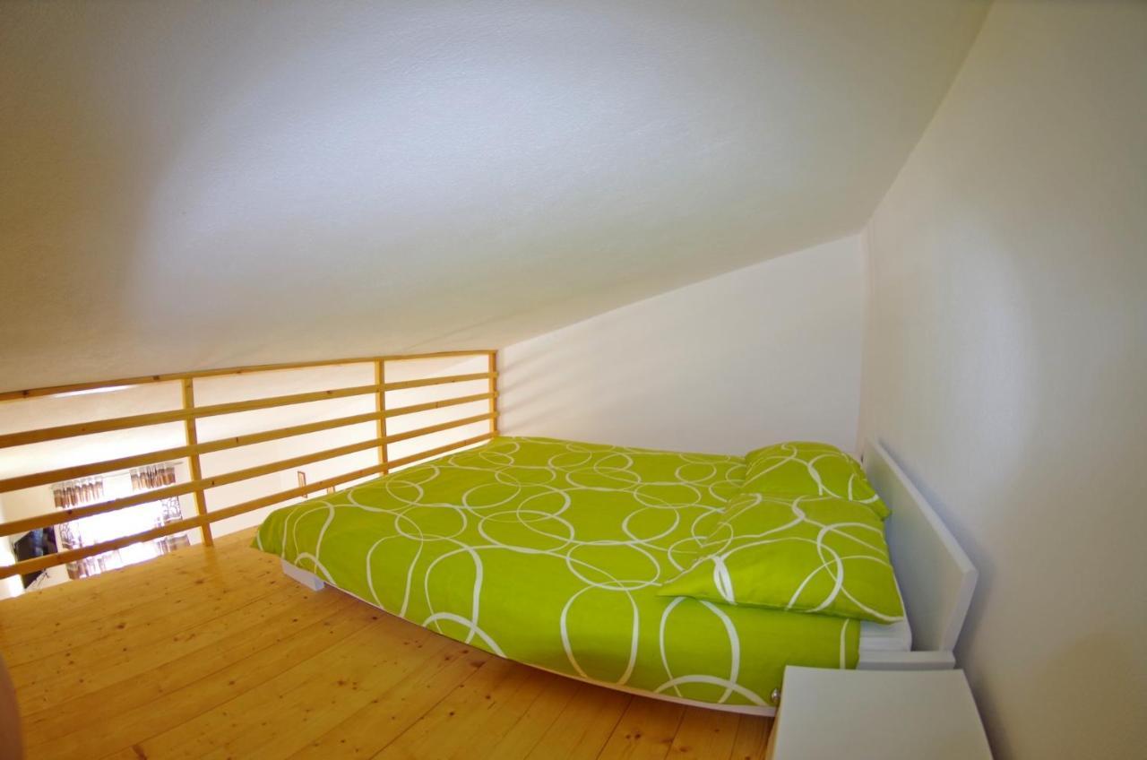 Holiday Apartments In House Sanja Rakalj Bagian luar foto