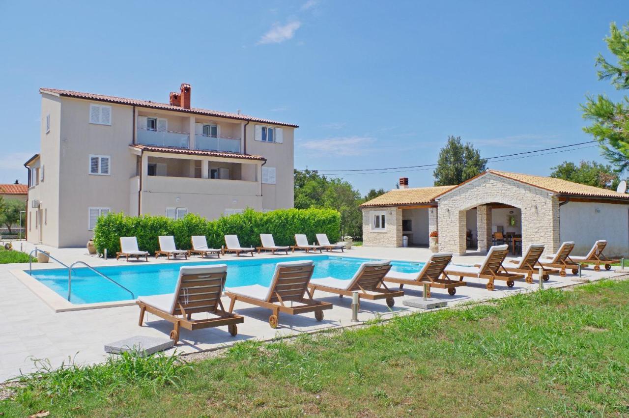 Holiday Apartments In House Sanja Rakalj Bagian luar foto